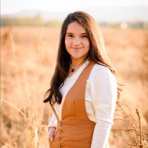 Meet your Posher, Neftali